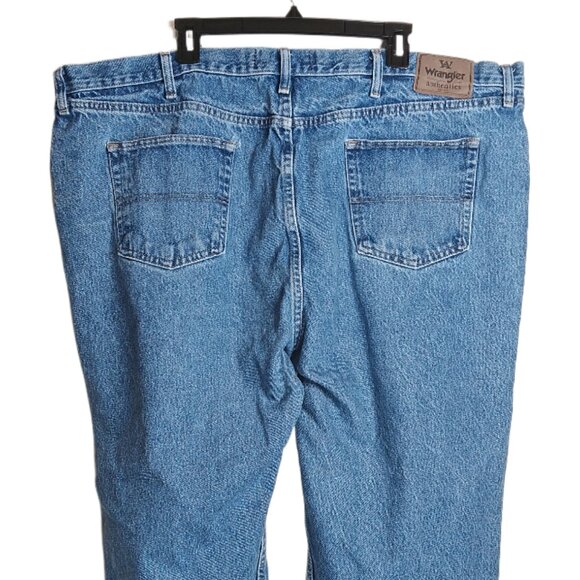 Wrangler Authentics Straight Jeans Mens 50x30 (50x23) Medium Wash 100% Cotton - Picture 4 of 4